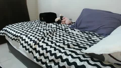 Snapshot of hotandpower10 chatting on 12-03-24, 01:08 Hot and PowerHOPE U MISS ME online show from 12-03-24, 01:08