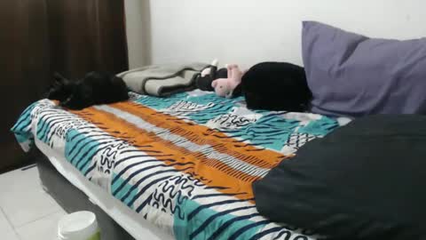 Snapshot of hotandpower10 chatting on 12-10-24, 02:05 Hot and PowerHOPE U MISS ME online show from 12-10-24, 02:05