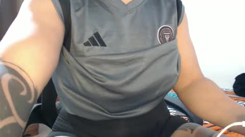 Snapshot of hotandpower10 chatting on 12-28-24, 01:29 Hot and PowerHOPE U MISS ME online show from 12-28-24, 01:29