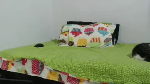 Snapshot of hotandpower10 chatting on 01-14-25, 03:43 Hot and PowerHOPE U MISS ME online show from 01-14-25, 03:43