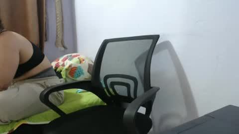 Snapshot of hotandpower10 chatting on 02-12-25, 03:18 Hot and PowerHOPE U MISS ME online show from 02-12-25, 03:18