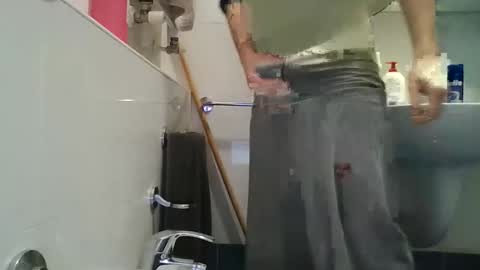 hotandwild2003 online show from 02-08-26, 11:30