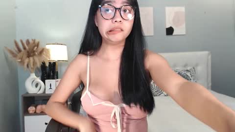 Snapshot of hotasian_gabby69 chatting on 12-04-25, 01:42 hotasian_gabby69 online show from 12-04-25, 01:42