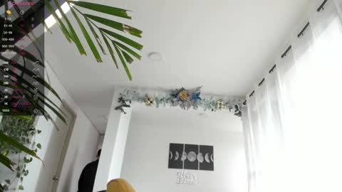 Andrew xdres08 online show from 12-31-24, 08:34