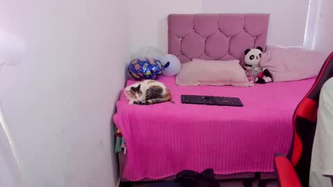 Snapshot of hotbbcwife chatting on 10-02-25, 07:21 lesly and ander online show from 10-02-25, 07:21