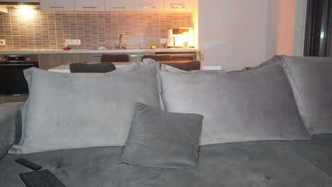 Snapshot of hotbella_ chatting on 11-25-25, 04:40 Bella online show from 11-25-25, 04:40