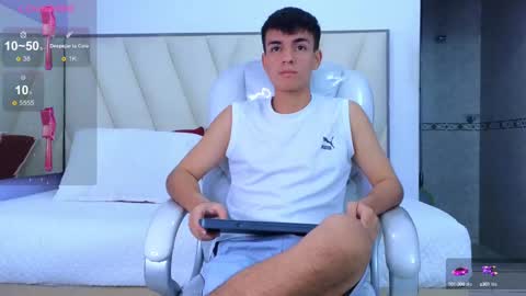 hotboy21_ online show from 09-12-25, 03:50