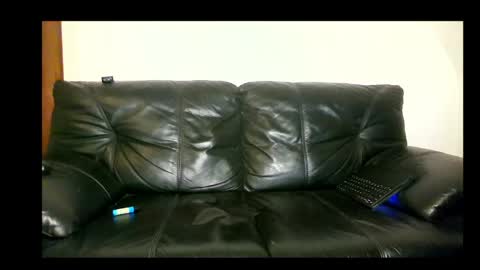 hotboy32891282 online show from 04-11-26, 02:16