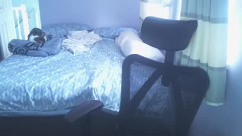 Snapshot of hotboyron chatting on 01-21-25, 10:30 hotboyron online show from 01-21-25, 10:30