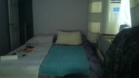 Snapshot of hotboyron chatting on 01-13-26, 09:36 hotboyron online show from 01-13-26, 09:36