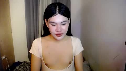 Snapshot of hotbunnyrainx chatting on 03-15-26, 03:40 rain online show from 03-15-26, 03:40