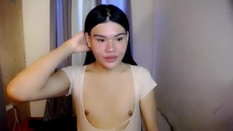 Snapshot of hotbunnyrainx chatting on 04-06-26, 03:59 rain online show from 04-06-26, 03:59