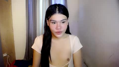 Snapshot of hotbunnyrainx chatting on 04-06-26, 06:25 rain online show from 04-06-26, 06:25