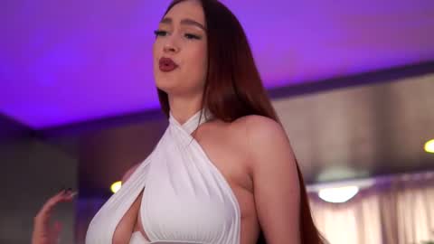 Snapshot of hotbustybabex chatting on 10-09-25, 09:18 Anais online show from 10-09-25, 09:18