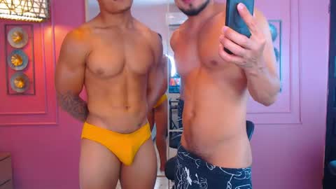Snapshot of hotcrew_ chatting on 05-22-26, 07:41 Hussain aaron and Ekko online show from 05-22-26, 07:41