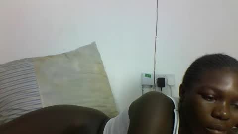 VICTORIA online show from 09-15-25, 07:30