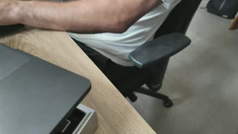 HotDadInShower online show from 07-28-26, 09:15
