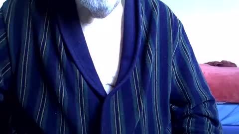 hotejok online show from 10-30-25, 10:38