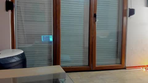 Snapshot of hotel77777 chatting on 02-07-25, 09:48 Erika  online show from 02-07-25, 09:48