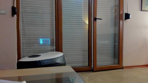 Snapshot of hotel77777 chatting on 09-30-25, 07:08 Erika  online show from 09-30-25, 07:08