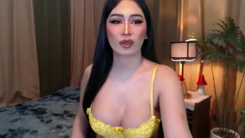 EVA online show from 10-04-25, 01:14