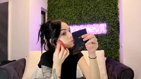 hotfallingdevil online show from 02-14-25, 05:51