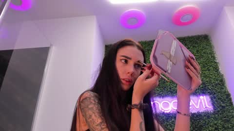 Snapshot of hotfallingdevil chatting on 11-22-25, 09:52 hotfallingdevil online show from 11-22-25, 09:52