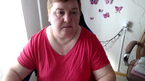 Snapshot of hotfiremommy chatting on 03-11-25, 08:20 LimonkaFire online show from 03-11-25, 08:20