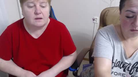 Snapshot of hotfiremommy chatting on 10-10-25, 05:23 LimonkaFire online show from 10-10-25, 05:23