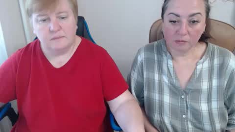 Snapshot of hotfiremommy chatting on 10-28-25, 11:47 LimonkaFire online show from 10-28-25, 11:47