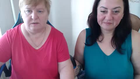 Snapshot of hotfiremommy chatting on 11-02-25, 07:22 LimonkaFire online show from 11-02-25, 07:22