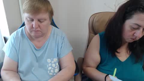 Snapshot of hotfiremommy chatting on 11-09-25, 08:45 LimonkaFire online show from 11-09-25, 08:45