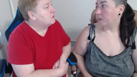 Snapshot of hotfiremommy chatting on 12-04-25, 09:07 LimonkaFire online show from 12-04-25, 09:07