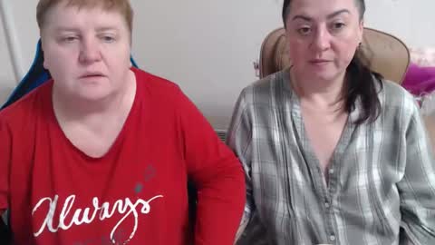 Snapshot of hotfiremommy chatting on 12-04-25, 09:23 LimonkaFire online show from 12-04-25, 09:23