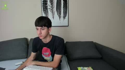 QUENTIN online show from 09-21-25, 05:31