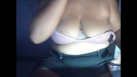 hotflowerclit online show from 04-19-26, 01:54