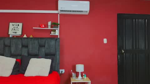 Snapshot of hotfuckers4uu chatting on 01-08-25, 11:30 felipe marcello online show from 01-08-25, 11:30