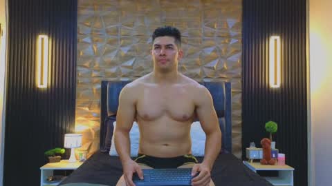 Snapshot of hotfuckers4uu chatting on 01-29-25, 10:01 felipe marcello online show from 01-29-25, 10:01