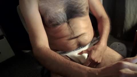 Snapshot of hotfurry79 chatting on 01-16-25, 04:17 Hot Furry online show from 01-16-25, 04:17