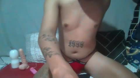 Snapshot of hotgayxx99 chatting on 01-13-26, 01:11 hotgayxx99 online show from 01-13-26, 01:11