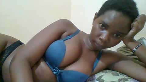 Queen online show from 02-16-25, 04:32