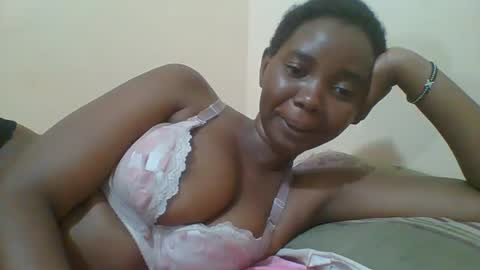 Queen online show from 03-01-25, 07:04