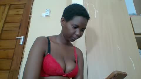 Queen online show from 03-07-25, 09:59