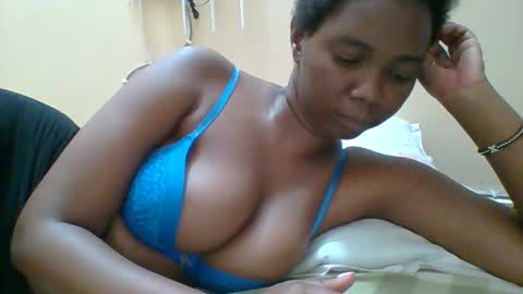 Queen online show from 09-16-25, 06:53