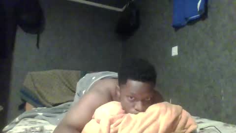 hotguyy001 online show from 02-26-25, 01:21