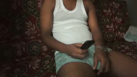 hotguyy001 online show from 02-26-26, 04:22