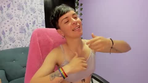 Snapshot of hothannah_ chatting on 10-08-25, 02:31 hannah online show from 10-08-25, 02:31