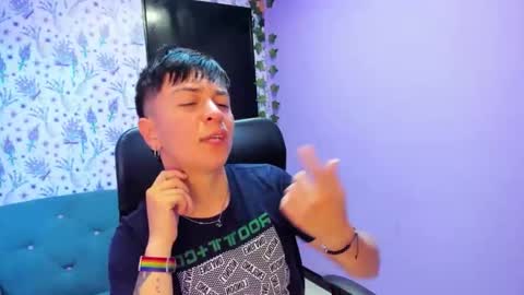 Snapshot of hothannah_ chatting on 10-16-25, 01:28 hannah online show from 10-16-25, 01:28