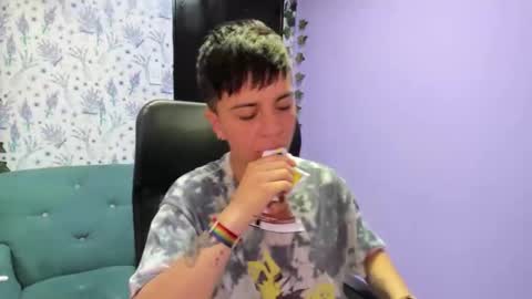 Snapshot of hothannah_ chatting on 10-21-25, 02:01 hannah online show from 10-21-25, 02:01