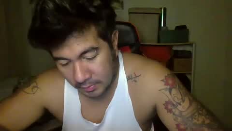 Snapshot of hothunkybear23 chatting on 12-24-24, 10:11 Khel online show from 12-24-24, 10:11